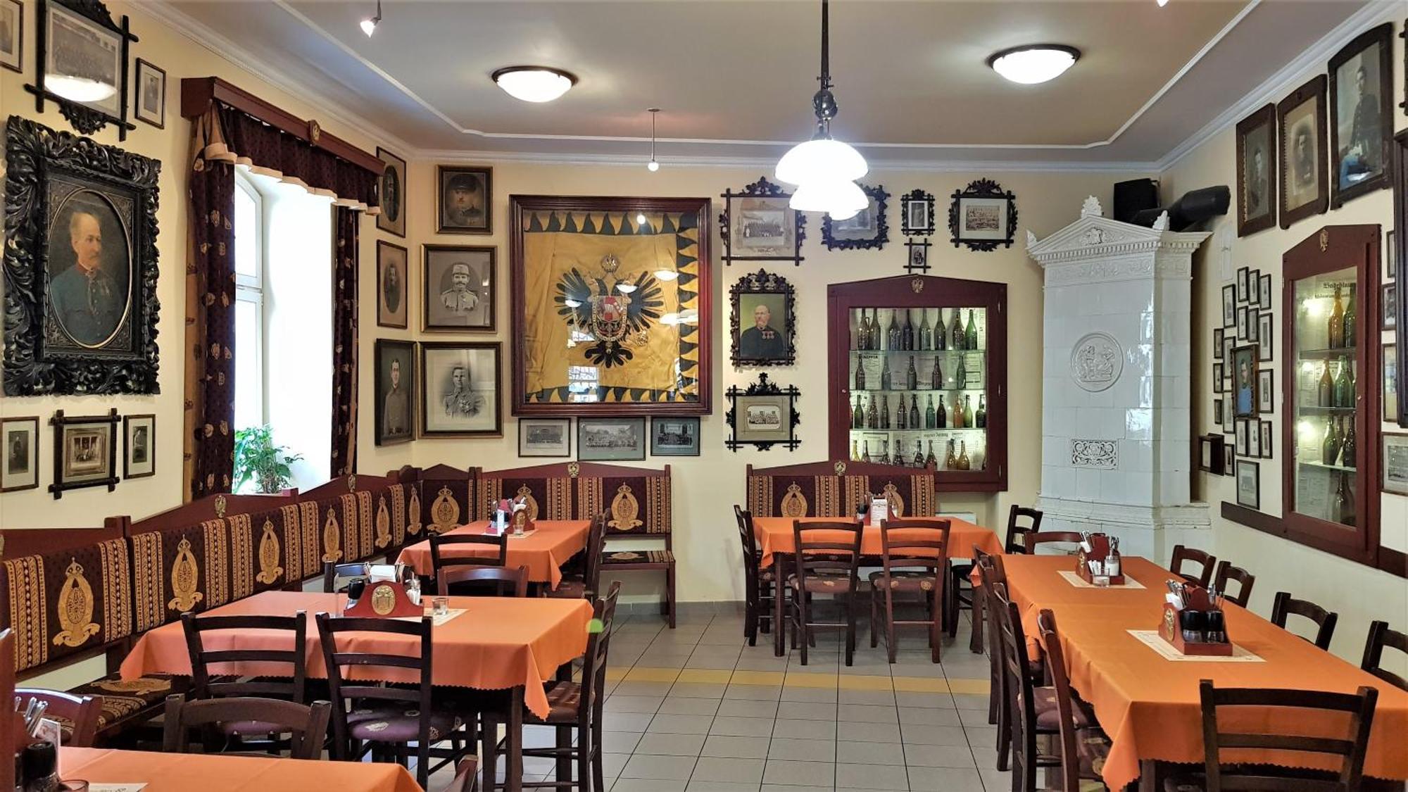 Hotel Cisar Ferdinand 로케트 외부 사진